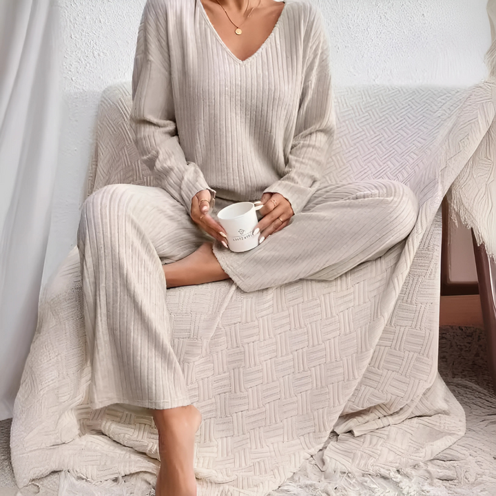 MADEL™ - Cozy Long Sleeve Top & Pants Set