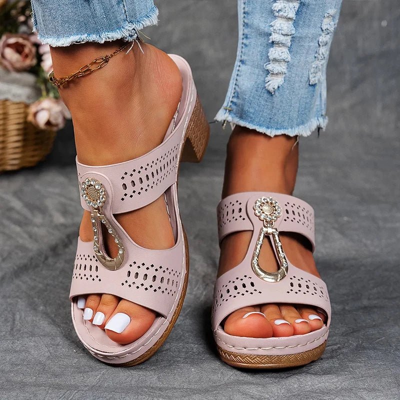 Yora | Stylish Orthopedic Sandals