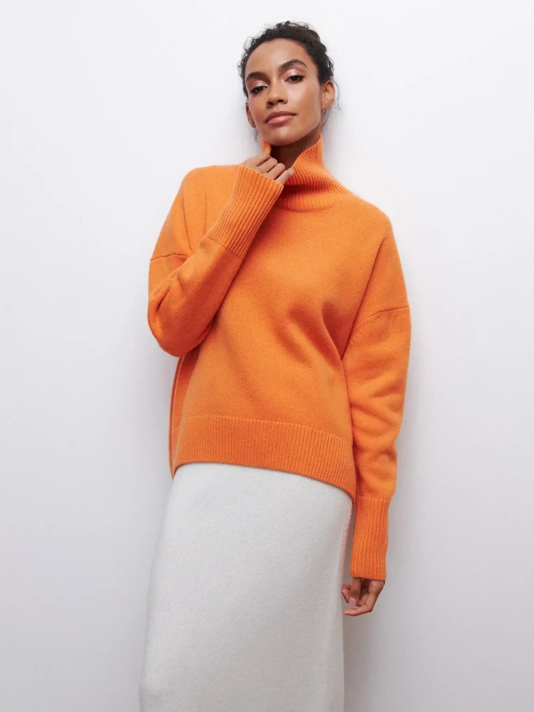 ALYSSA™ - Chic Turtleneck Sweater