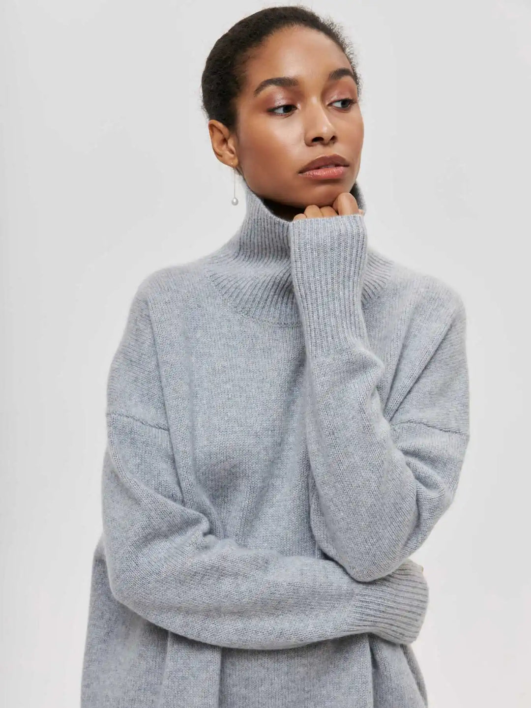 ALYSSA™ - Chic Turtleneck Sweater
