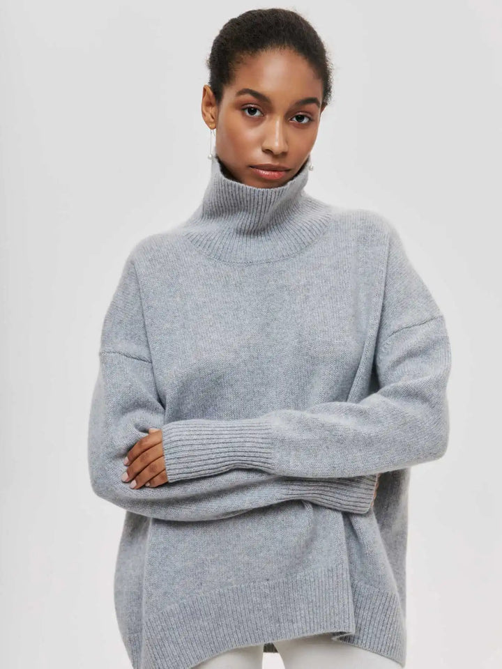 ALYSSA™ - Chic Turtleneck Sweater