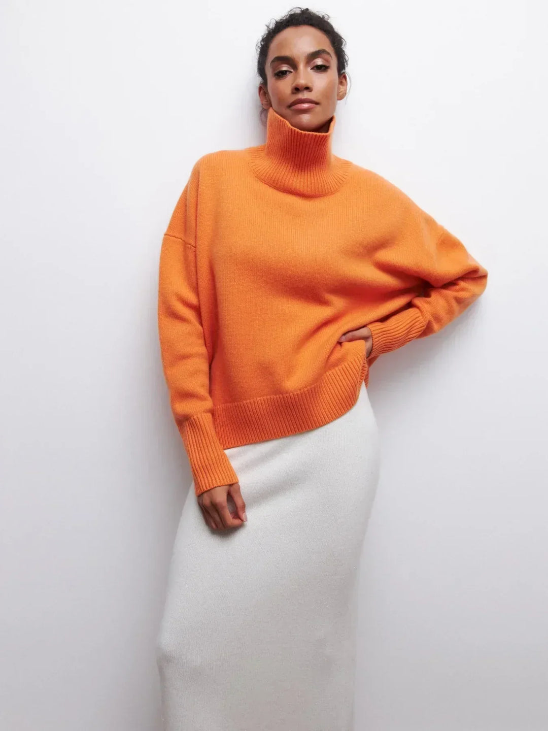 ALYSSA™ - Chic Turtleneck Sweater
